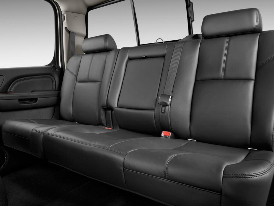  GMC Sierra Denali Crew Cab 2004 года  (фото 2 из 11)